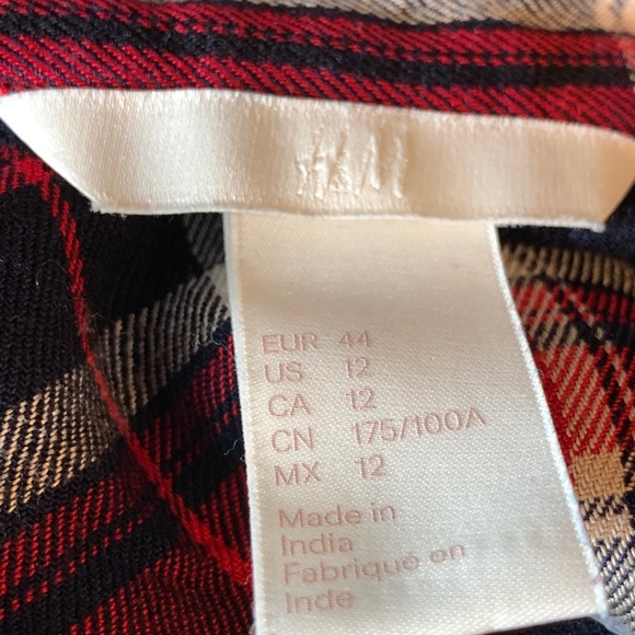 H&M Long Sleeve Plaid Shirt Dress (240) - Picture 9 of 9